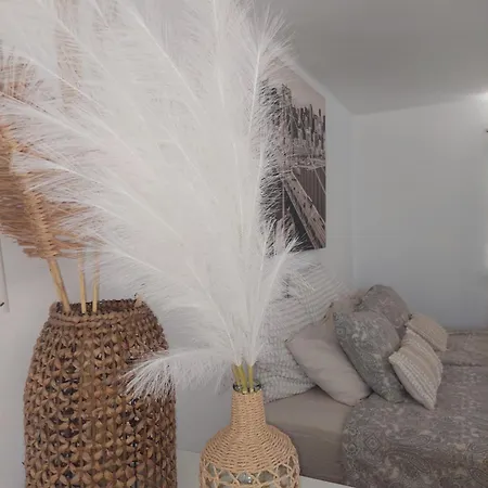 Hestia Apartment *